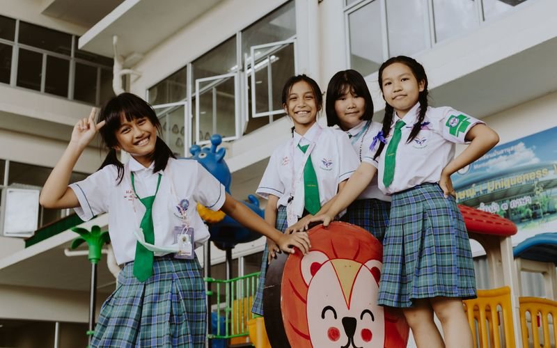 Seragam Sekolah